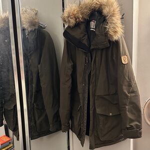 Fjallraven Dark Green Puffer Jacket with Fur Hood